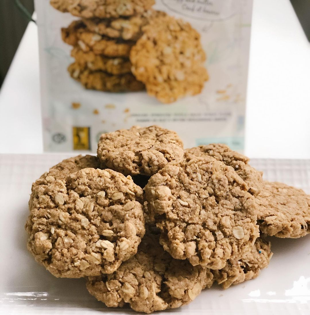 Easy Dairy-Free Oatmeal Cookies
