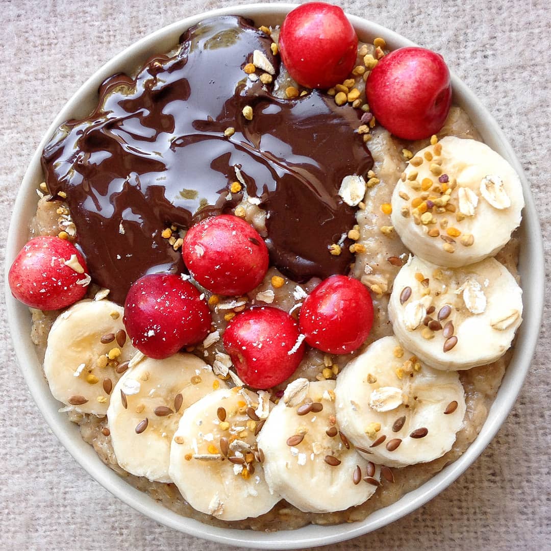 Chocolate Cherry Banana Oatmeal