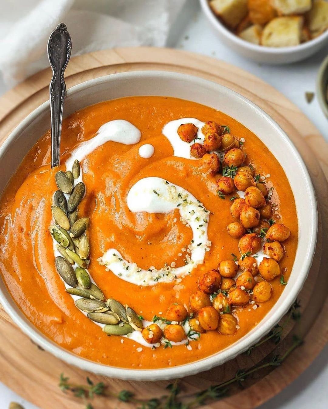 Creamy Roasted Tomato Butternut Squash Soup