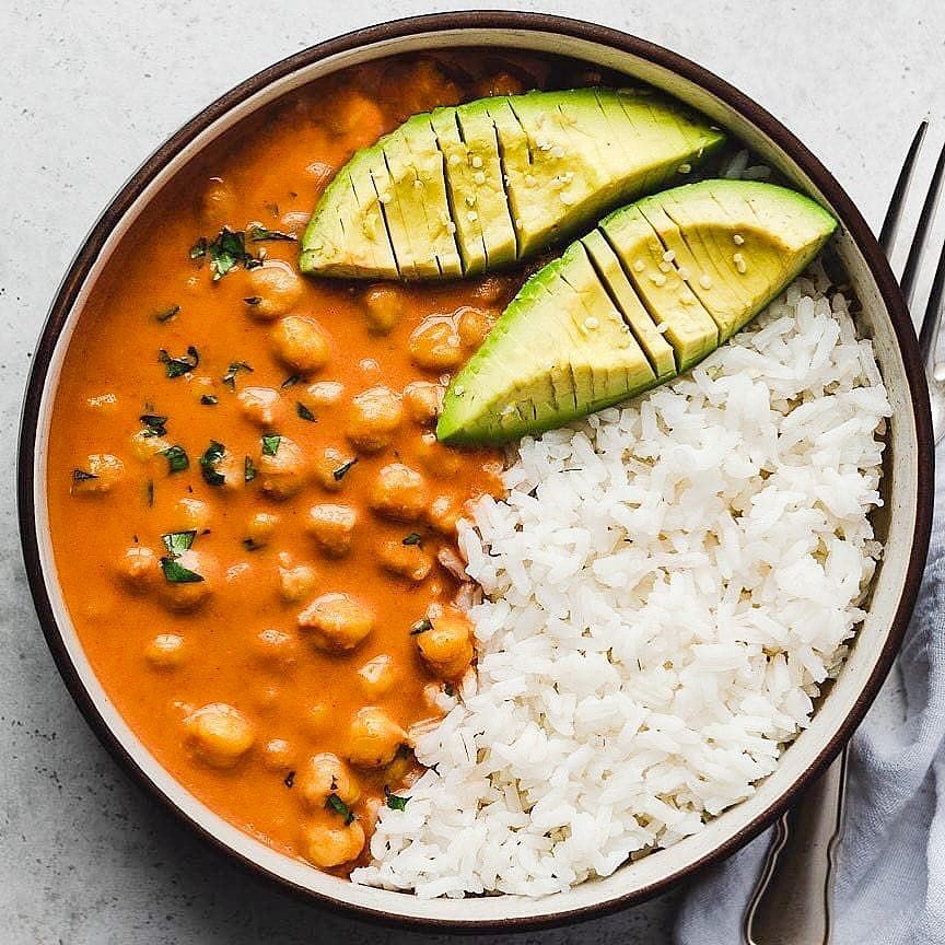 Stewed Tomato Chickpea Curry with Rice and Avocado
