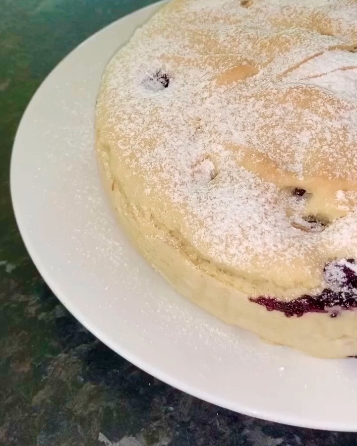 Moist Vegan Blueberry Sponge Cake