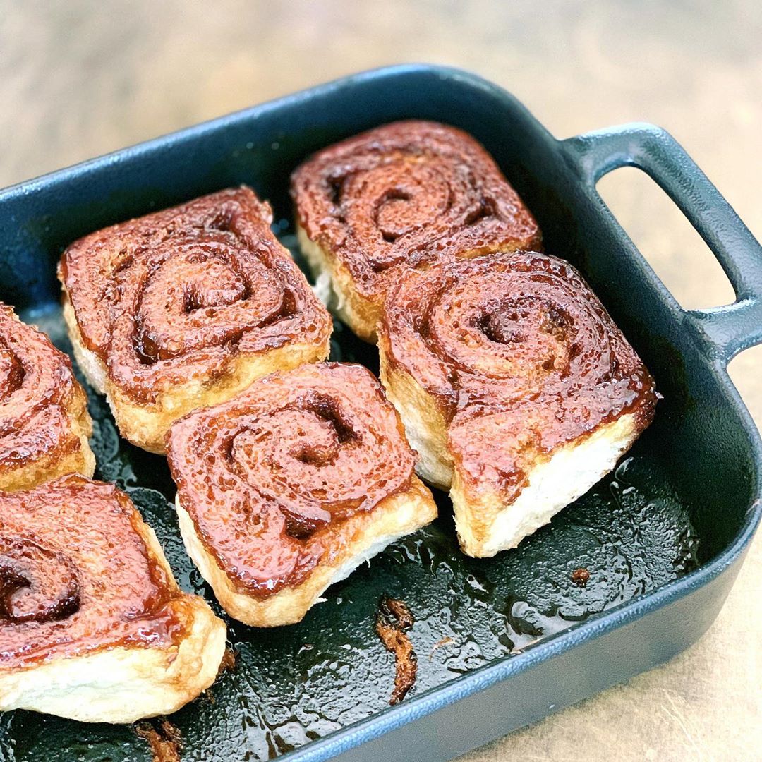 Sticky Spelt Cinnamon Buns with Maple Glaze