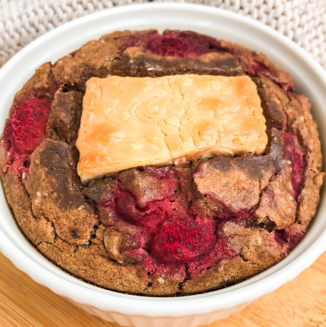 Chocolate Raspberry Baked Oats
