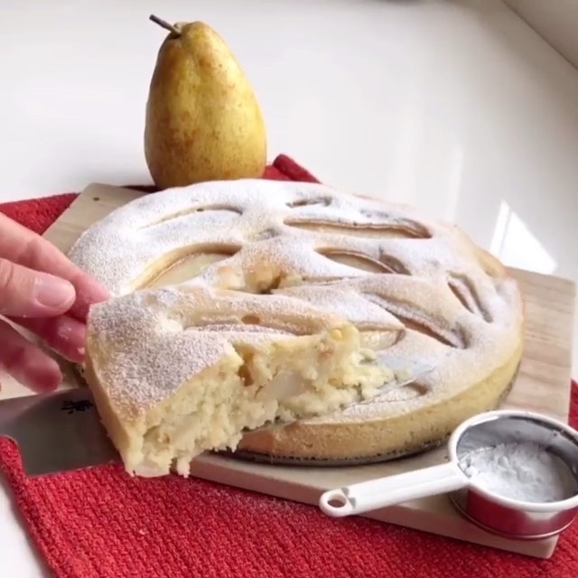 Vegan Soft Pear Cake
