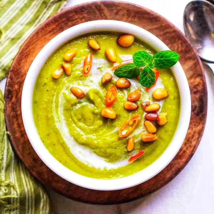 Creamy Pea Soup with Six Ingredients