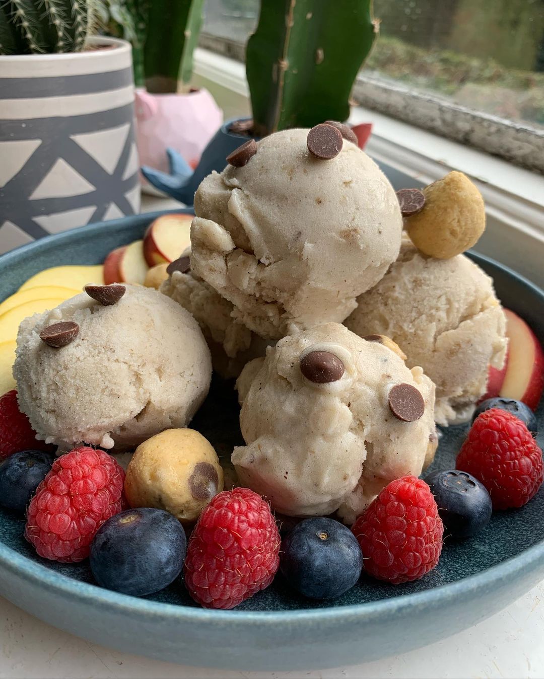 Chickpea Cookie Dough Balls