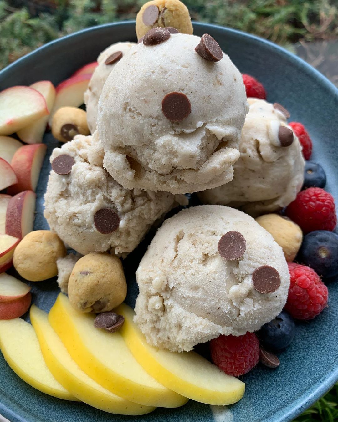 Chickpea Cookie Dough Balls