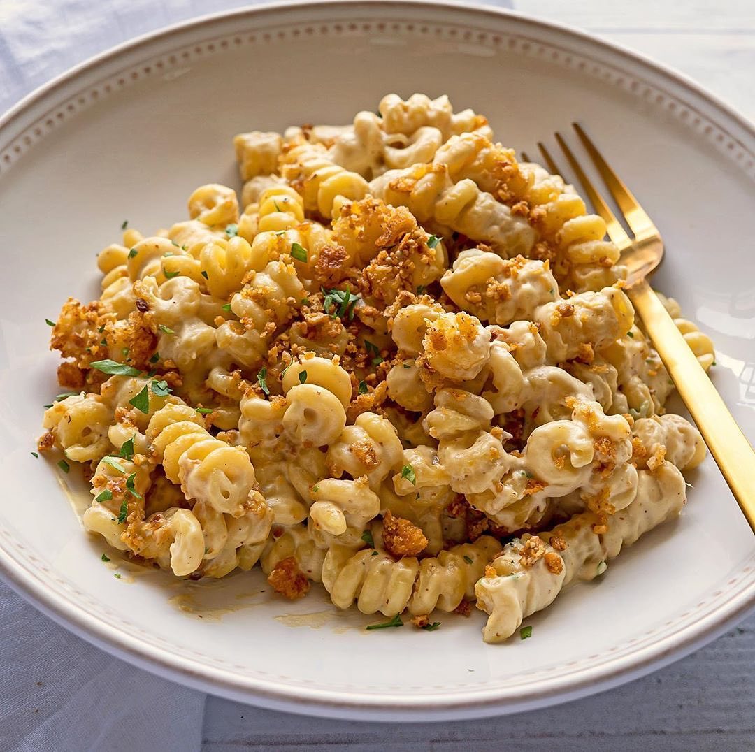Mac and Gouda Bake