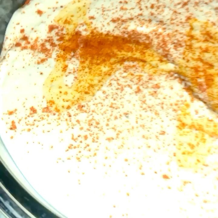 Easy Homemade Hummus with Smoked Paprika