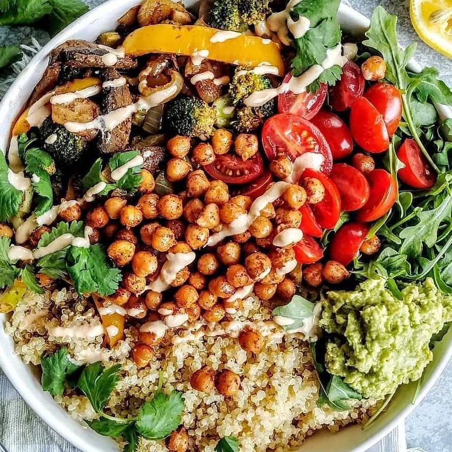 Fajita Chickpea Quinoa Bowl