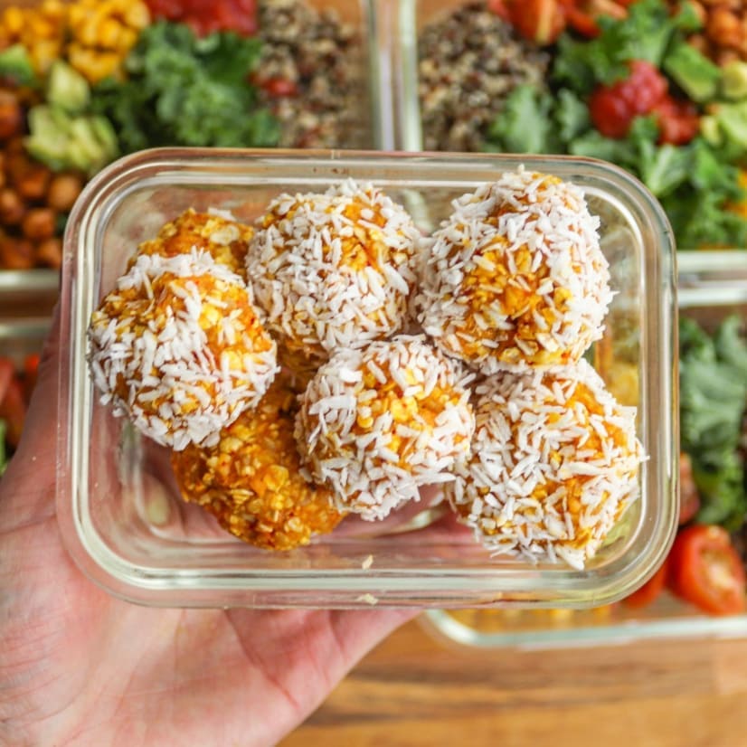 Easy Vegan Mango Cashew Coconut Balls
