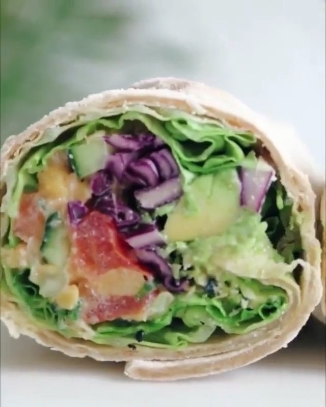 Vegan Chickpea Wraps with Fresh Vegetables