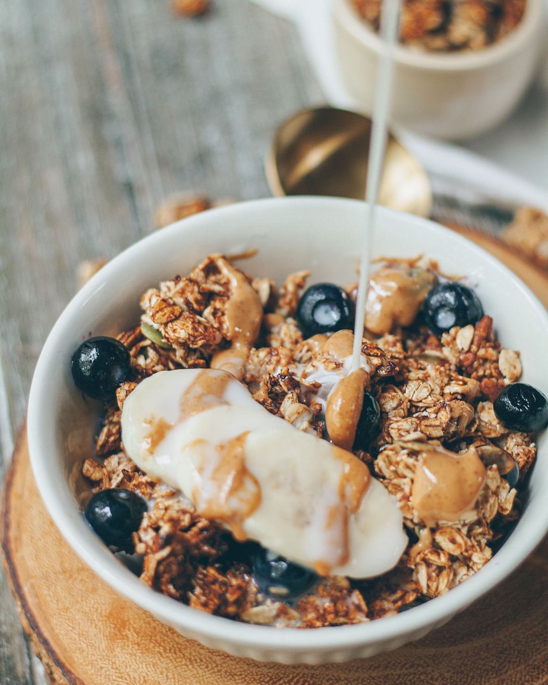 Best Crunchy Granola with Clusters