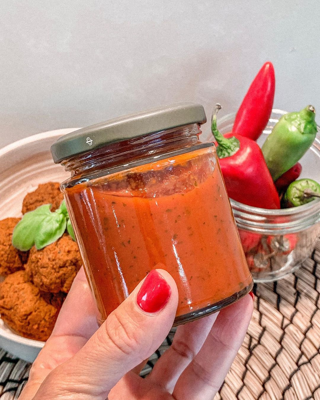 Sweet Basil and Pepper Sauce