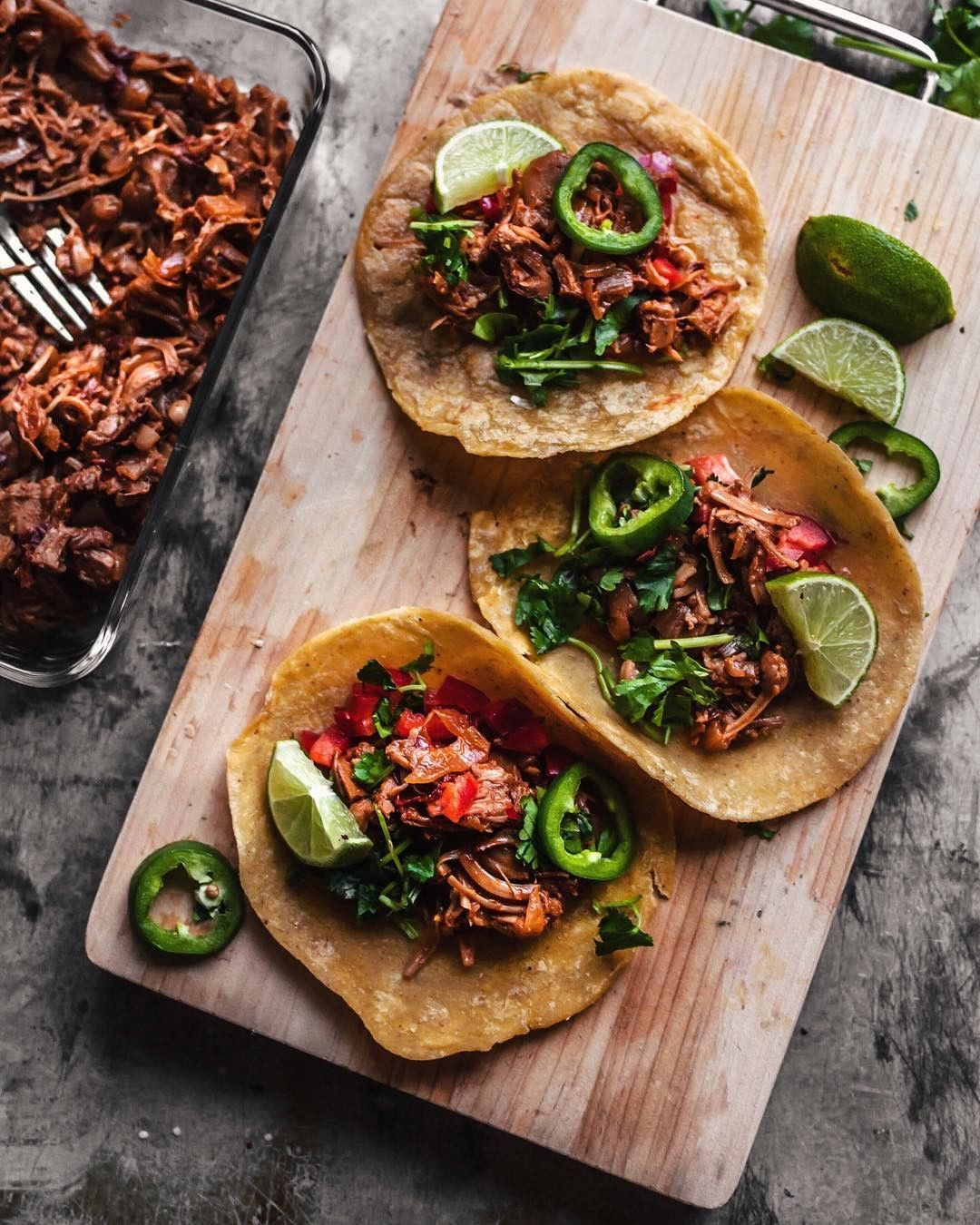 Vegan Jackfruit Carnitas Tacos