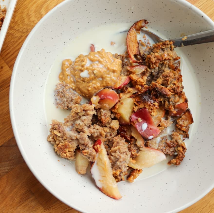 Baked Apple Cinnamon Oatmeal