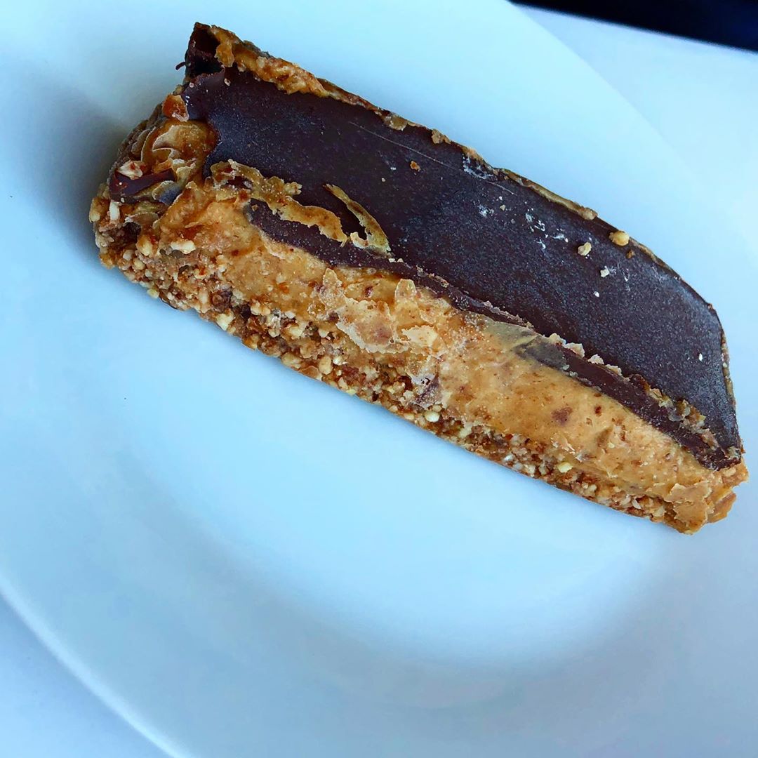 Gooey Peanut Butter Caramel Squares