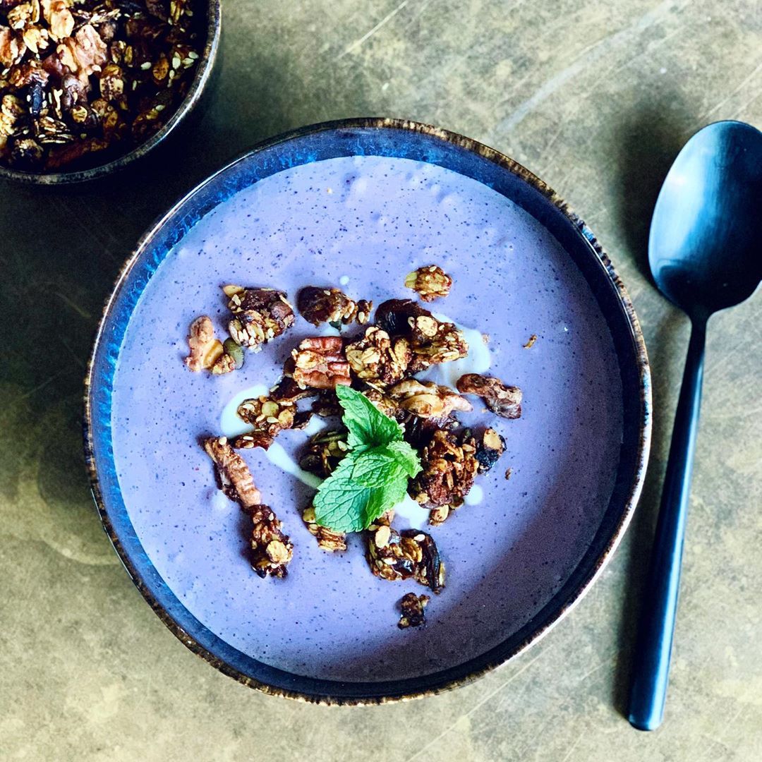 Protein Packed Berry Smoothie Bowl with Granola
