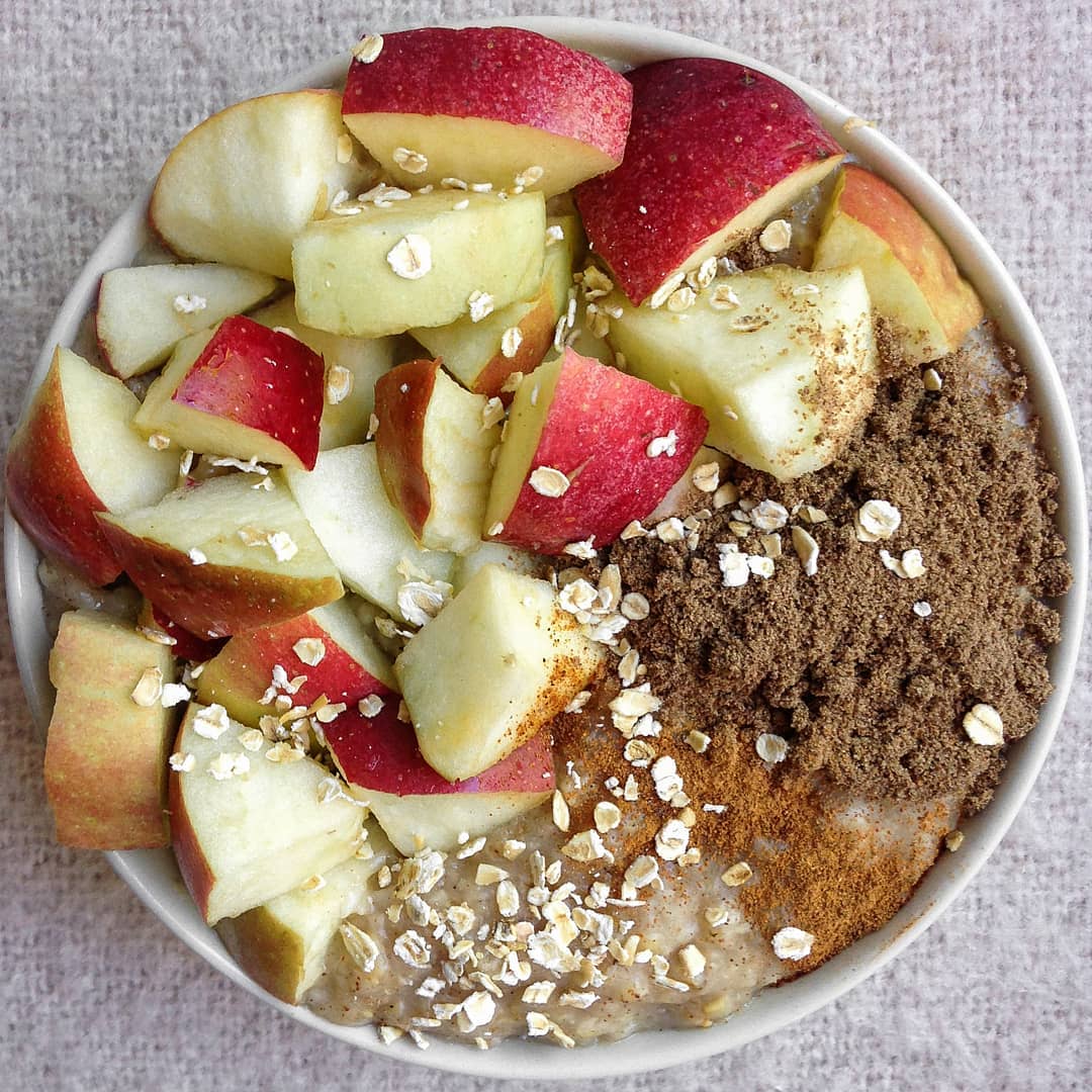 Apple Cinnamon Oatmeal Breakfast Treat