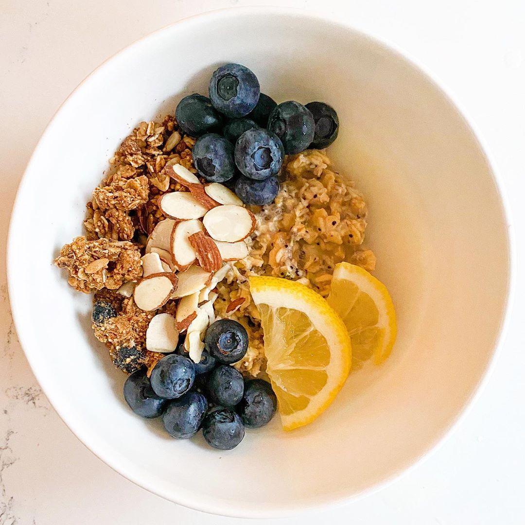 Lemon Poppyseed Overnight Oats