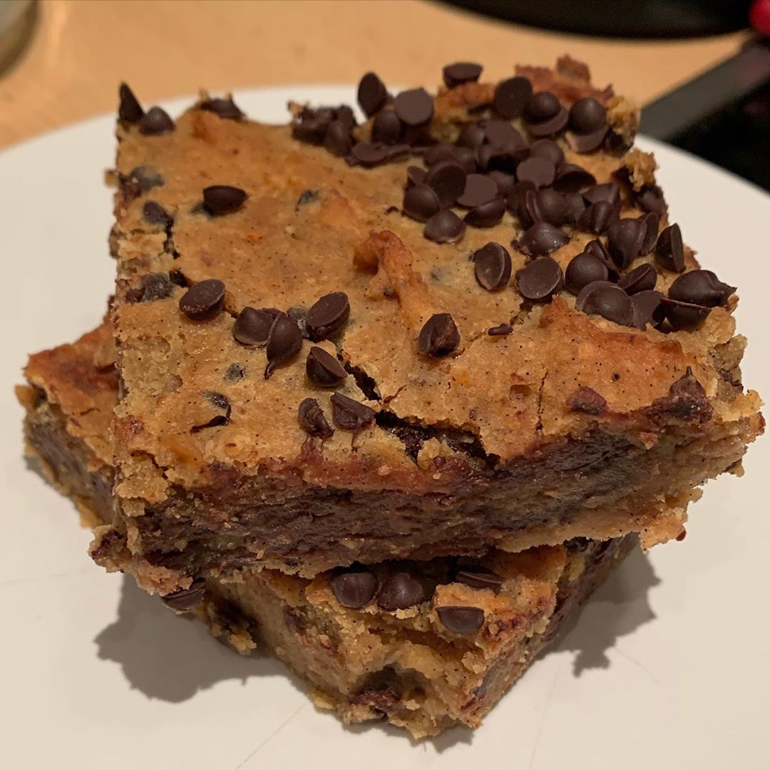 Easy Vegan Peanut Butter Blondies