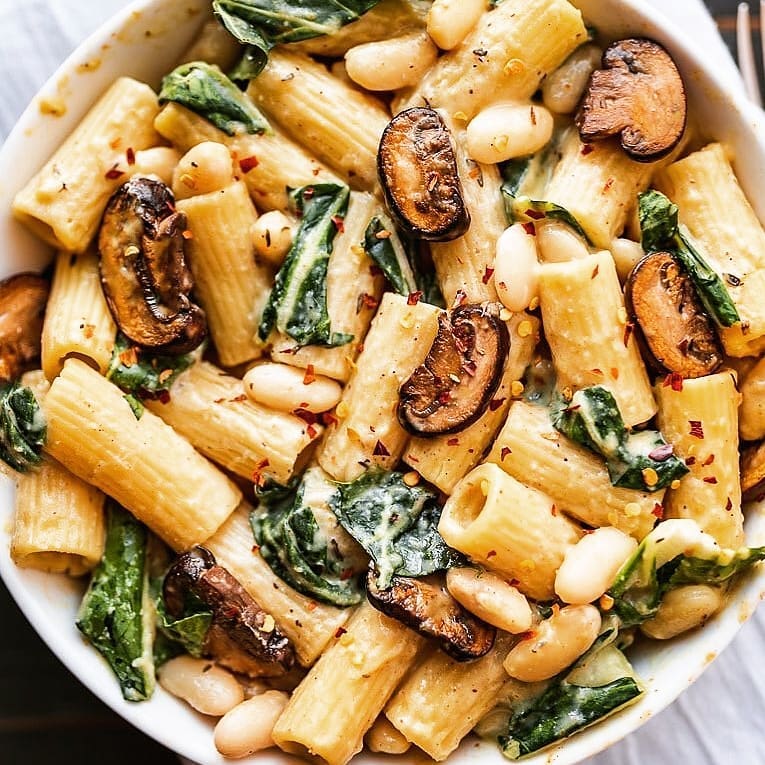 Cheesy Pasta with White Beans and Greens