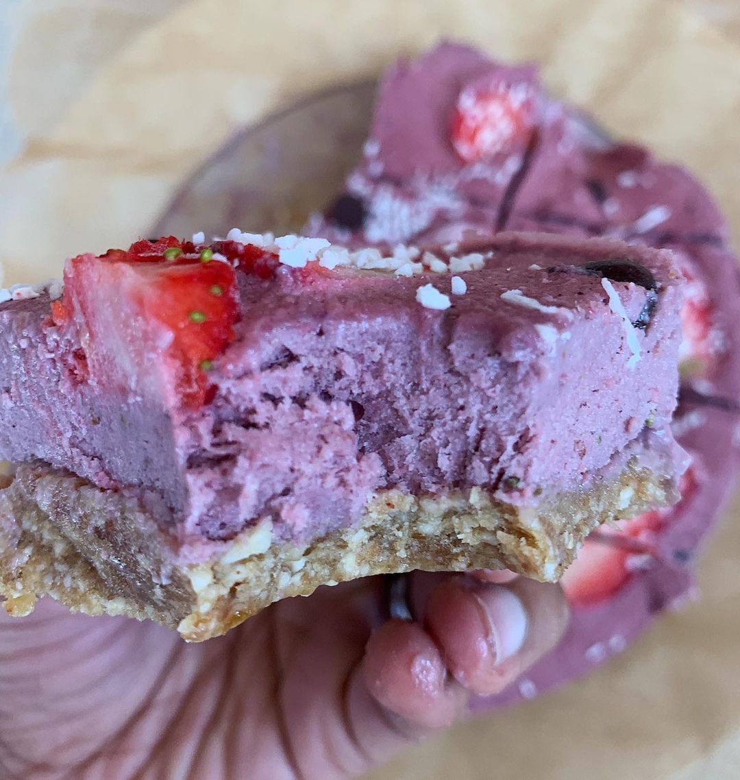Raw Strawberry Cheesecake