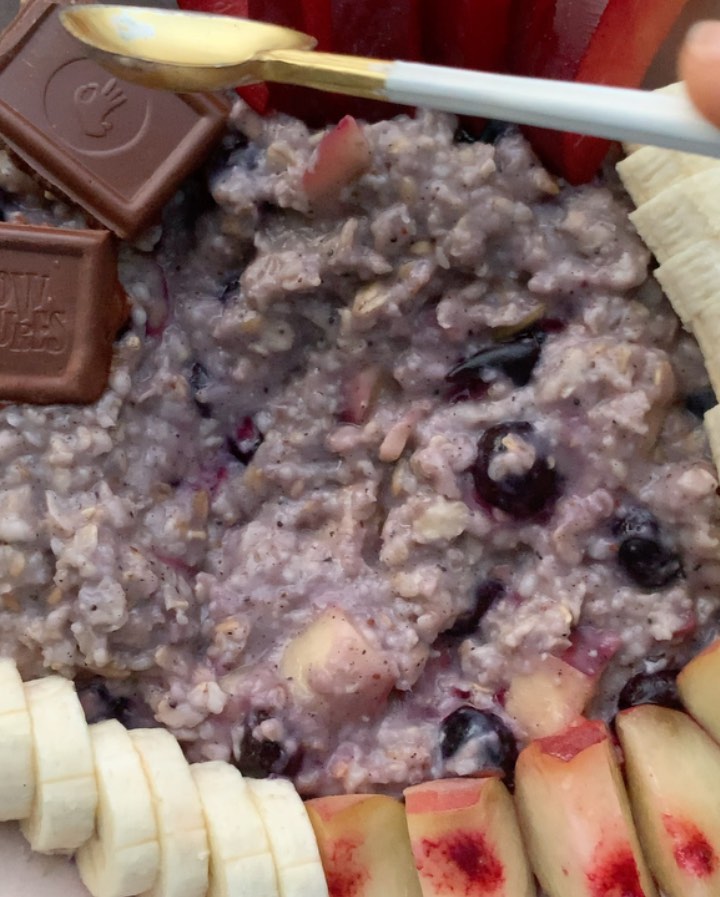 Vegan Chocolate Blueberry Porridge