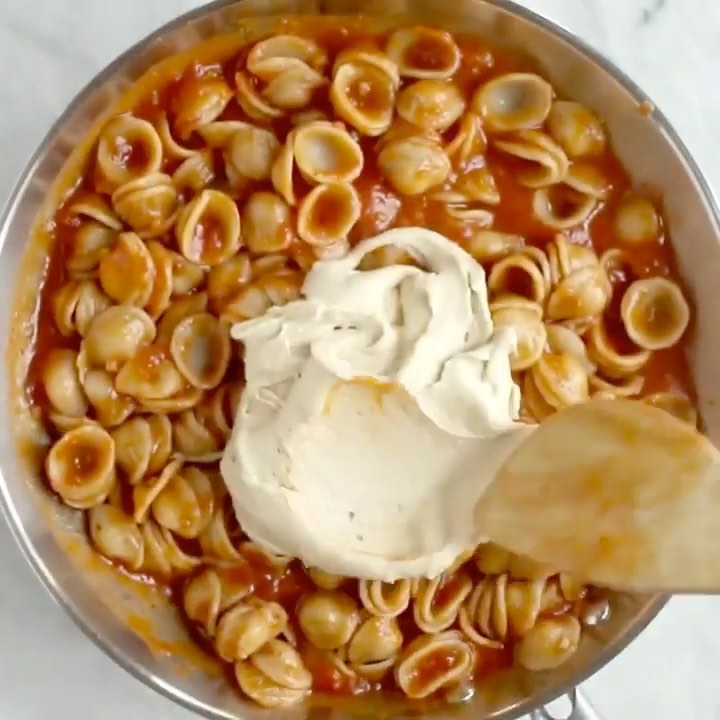 3 Ingredient Creamy Tomato Pasta