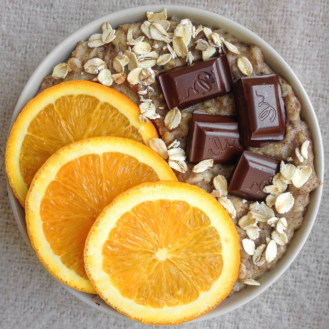 Easy Orange and Chocolate Oatmeal Breakfast
