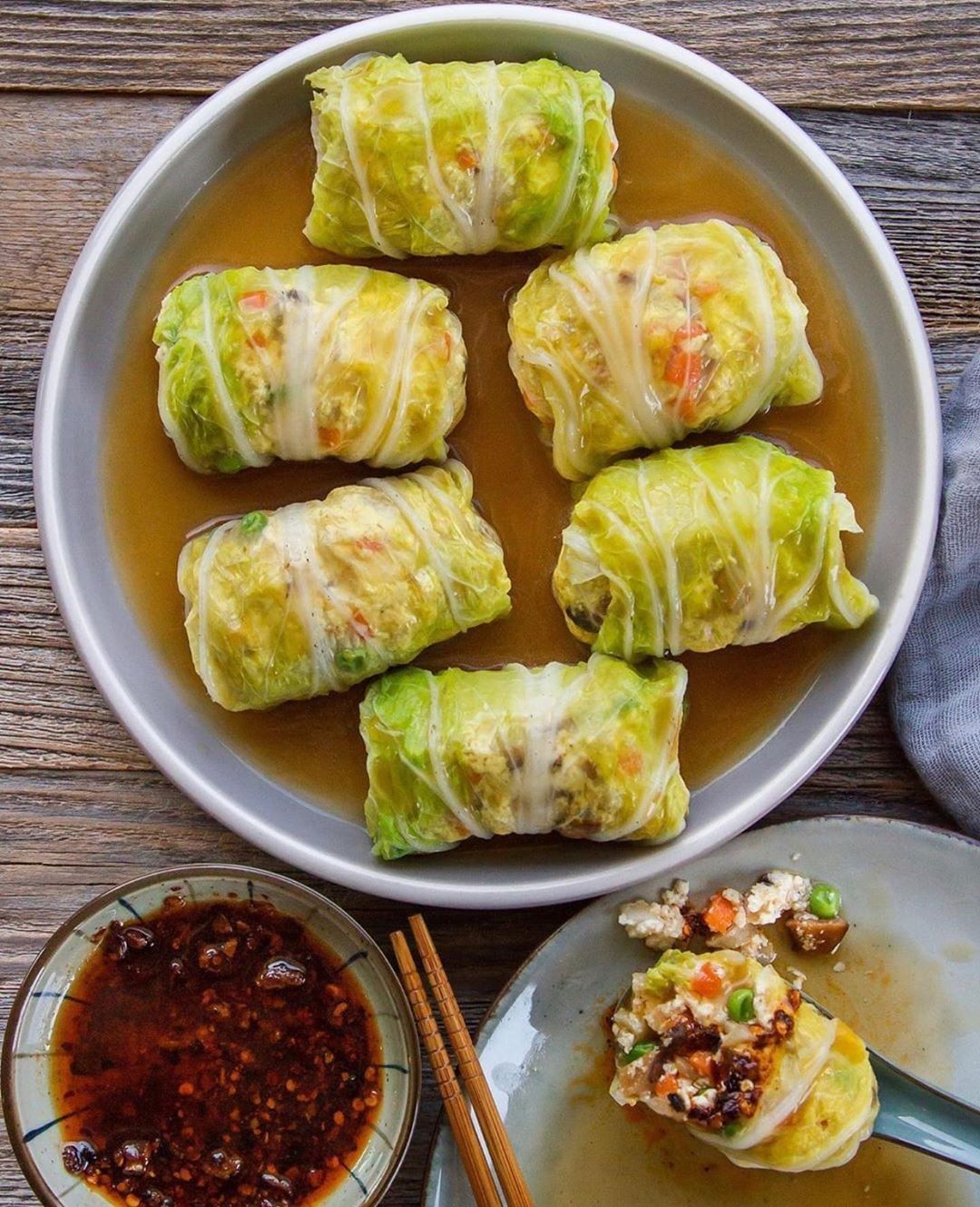 Stuffed Cabbage Rolls with Tofu