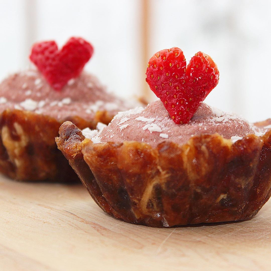 Strawberry Ice Cream Date Crusted Cupcakes