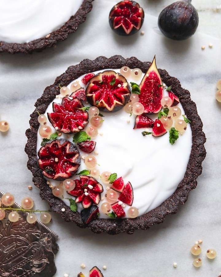 Raw Chocolate Tarts with Coconut Yogurt