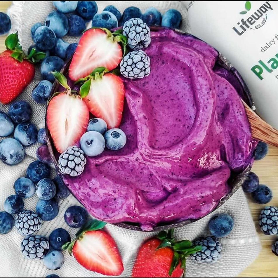 Pineapple Blueberry Smoothie Bowl