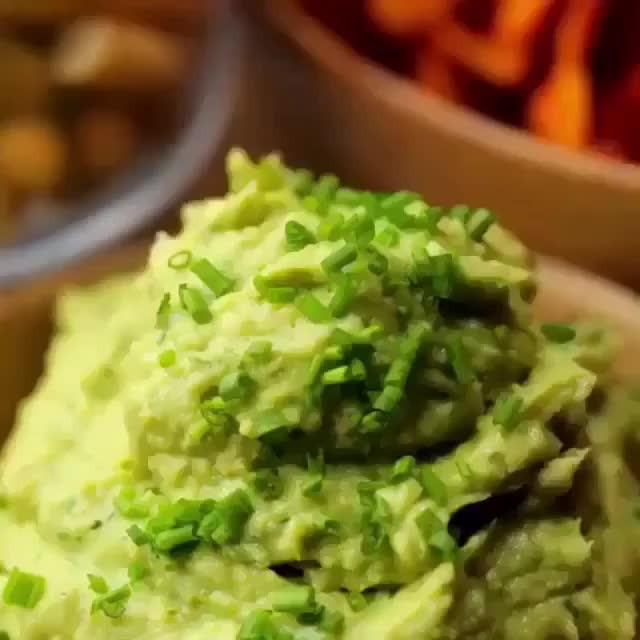5-Minute Magic Guacamole Dip