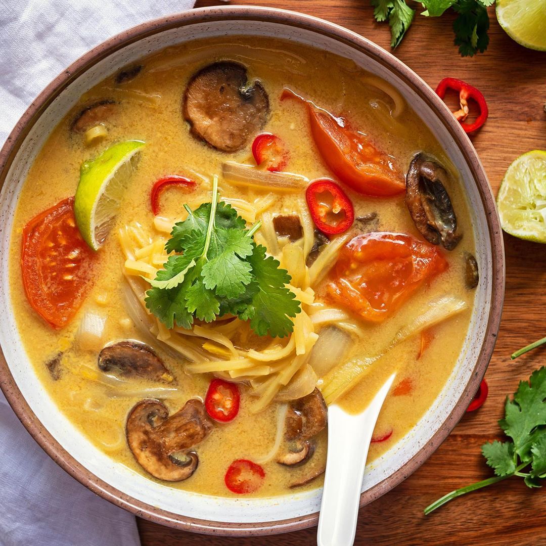 Tom Yum Soup with Rice Noodles