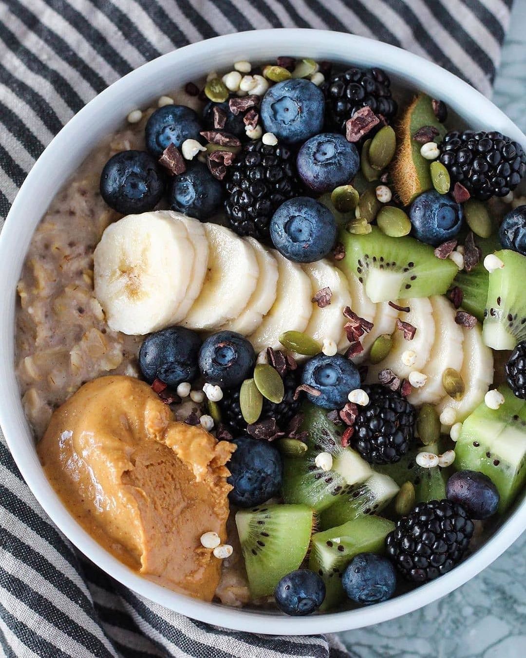 Cardamom Oats with Fresh Fruits and Nuts
