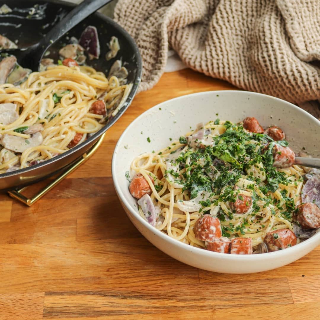 Creamy Spaghetti with Mushrooms and Vegan Sausages