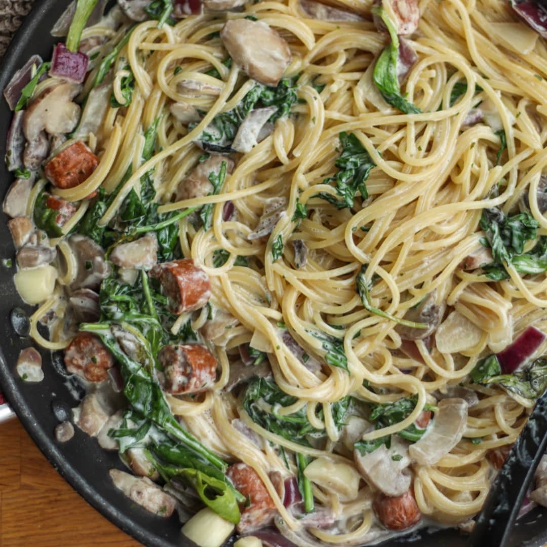 Creamy Spaghetti with Mushrooms and Vegan Sausages