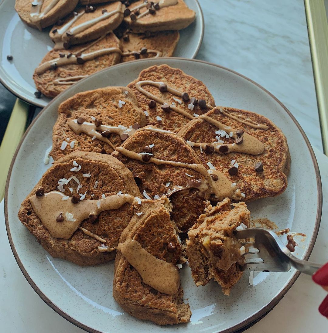 Vegan Banana Protein Pancakes