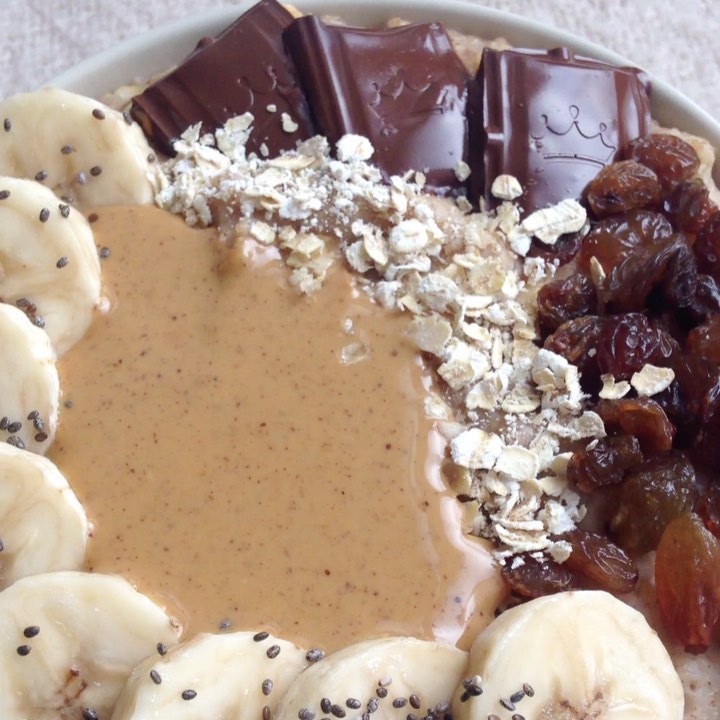 Banana Chocolate and Peanut Butter Oatmeal