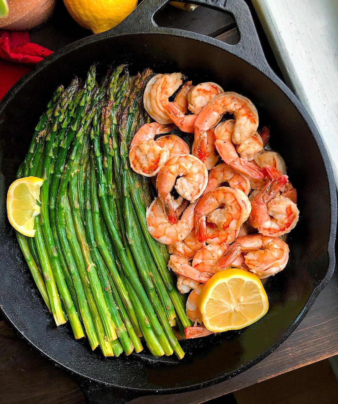 Skillet Lemon Garlic Shrimp and Asparagus