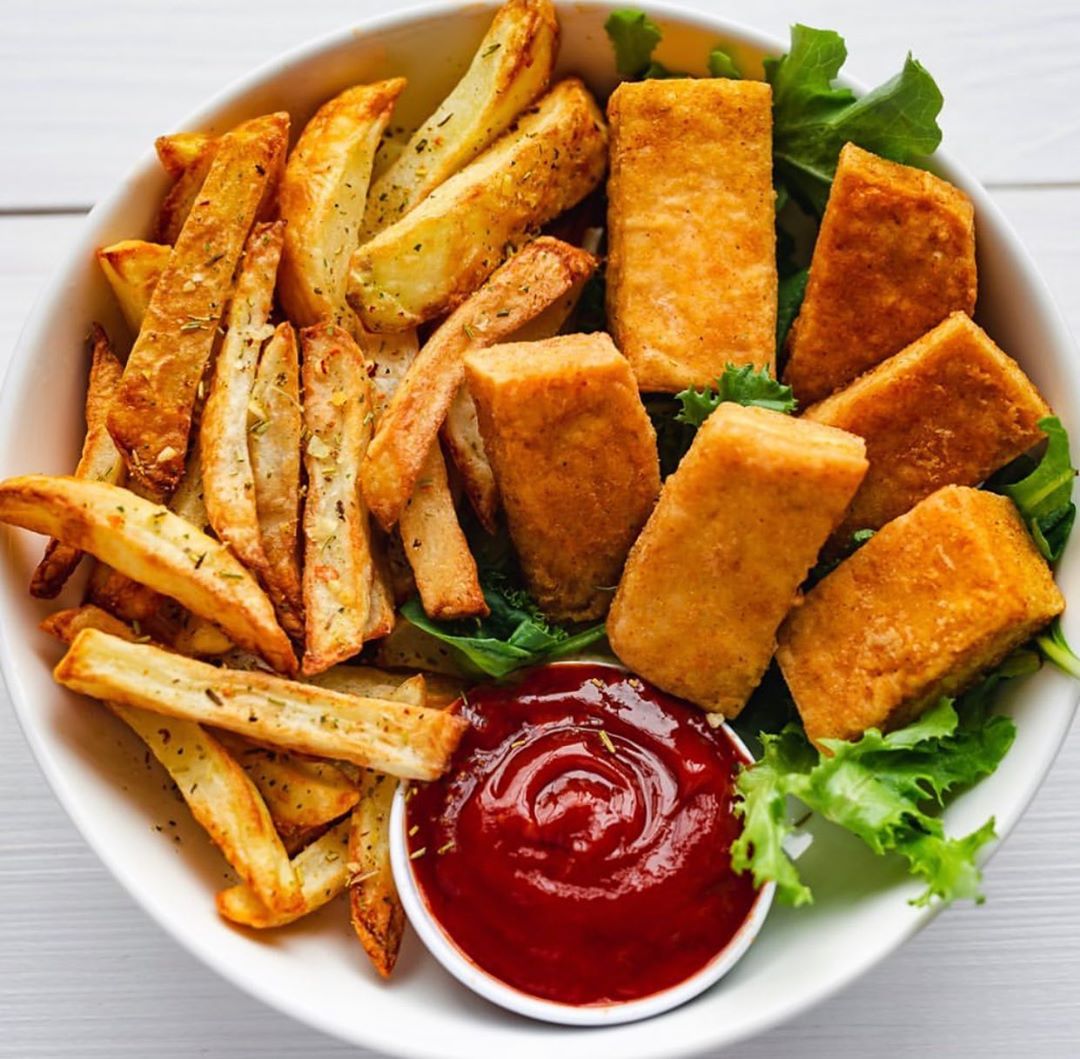 ’Chick’n’ (Tofu) Tenders and Fries