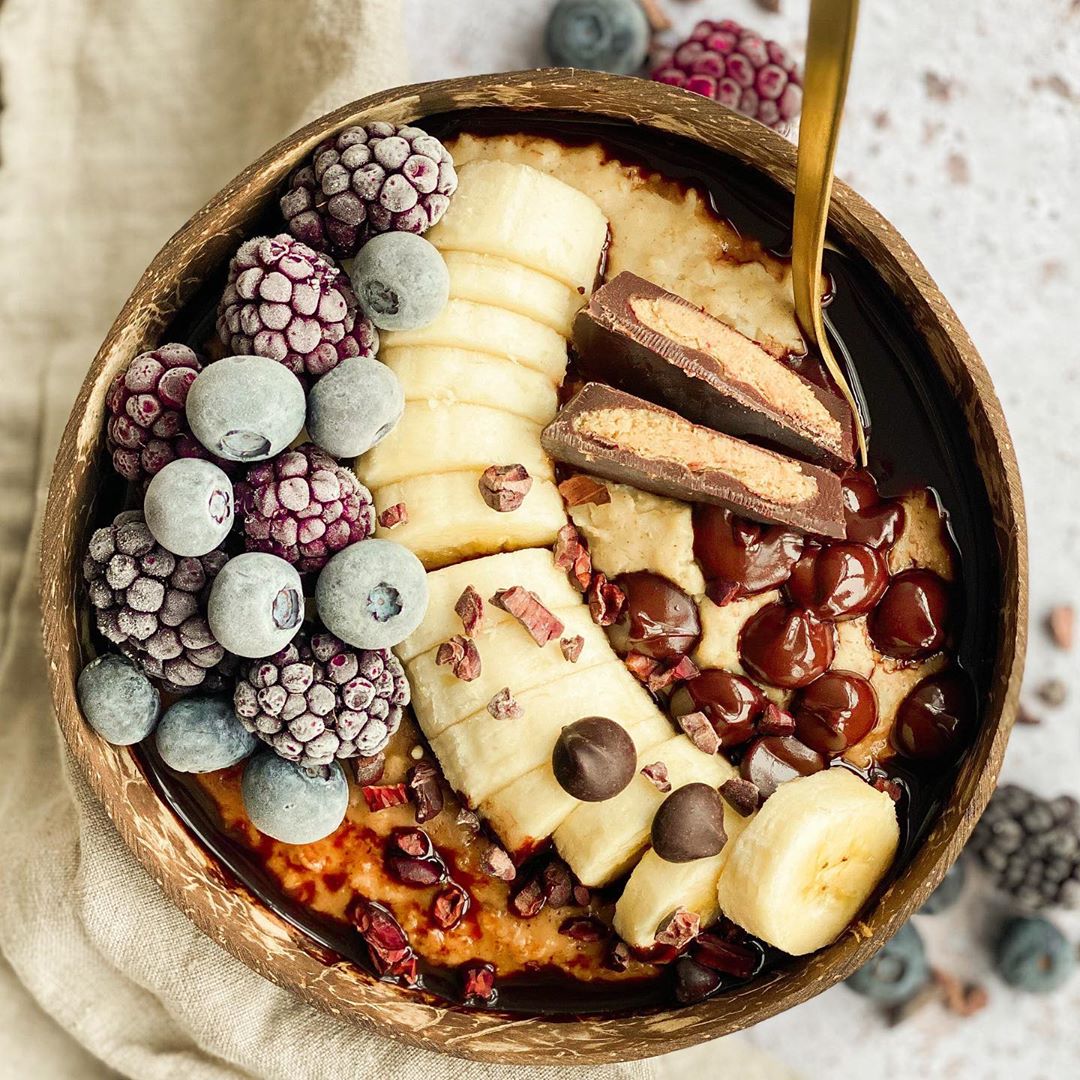 Mint Chocolate and Berry Vanilla Oats