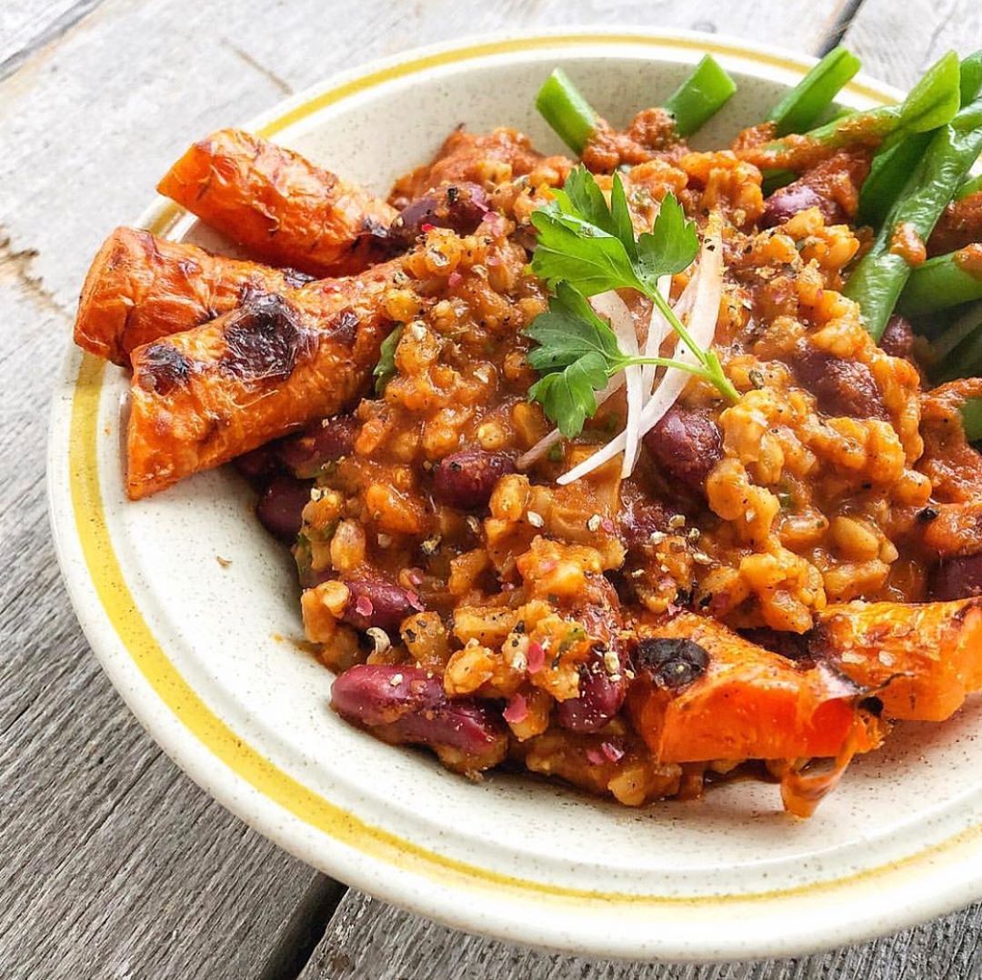 Roasted Red Pepper and Farro Medley