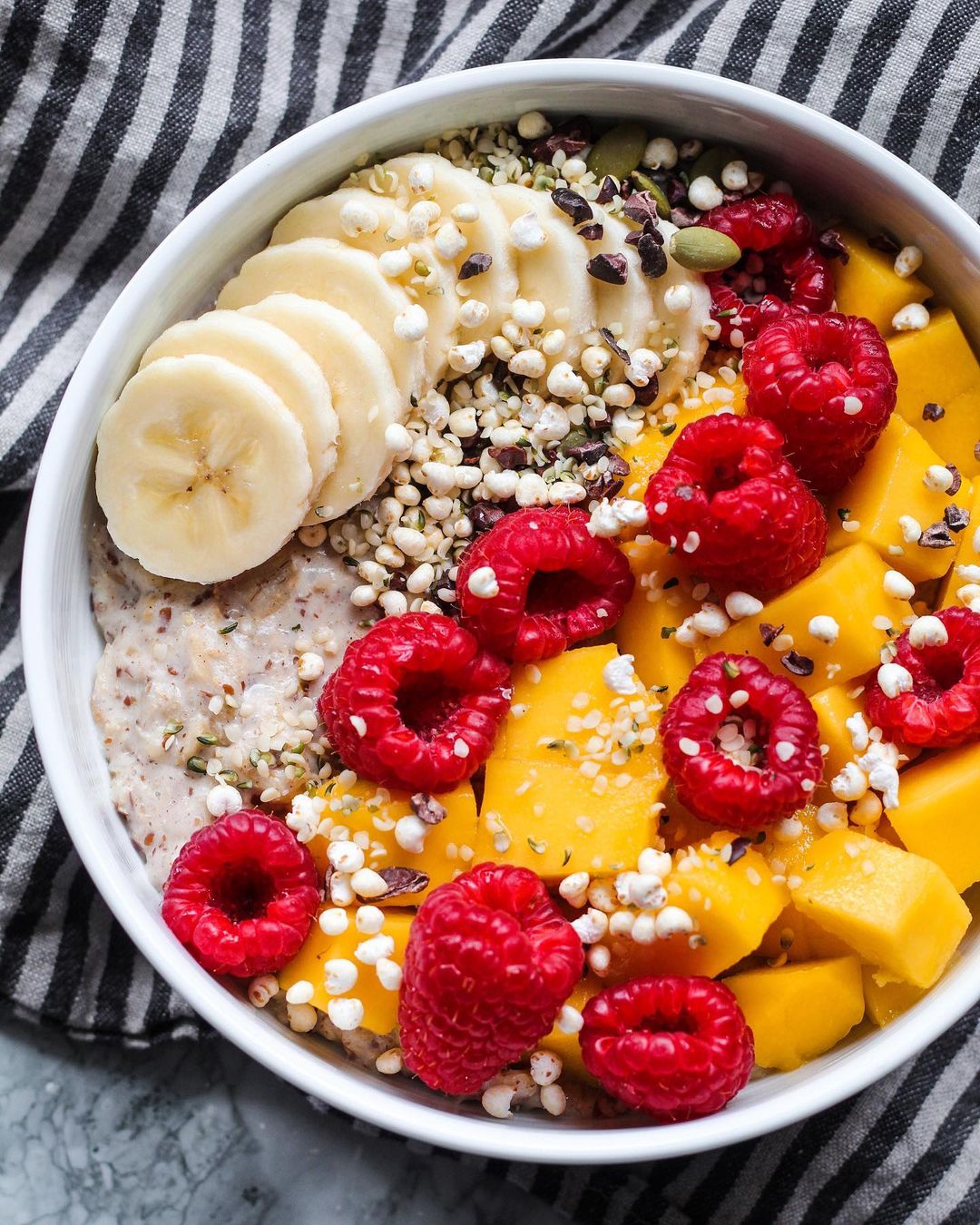 Vanilla Oats with Raisins