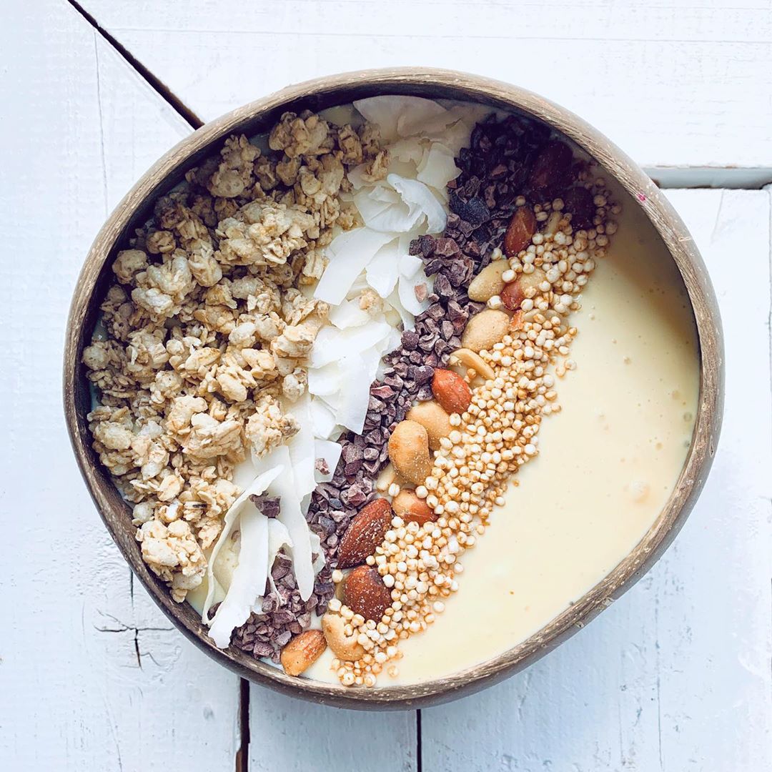 Mango Soy Yoghurt Smoothie Bowl
