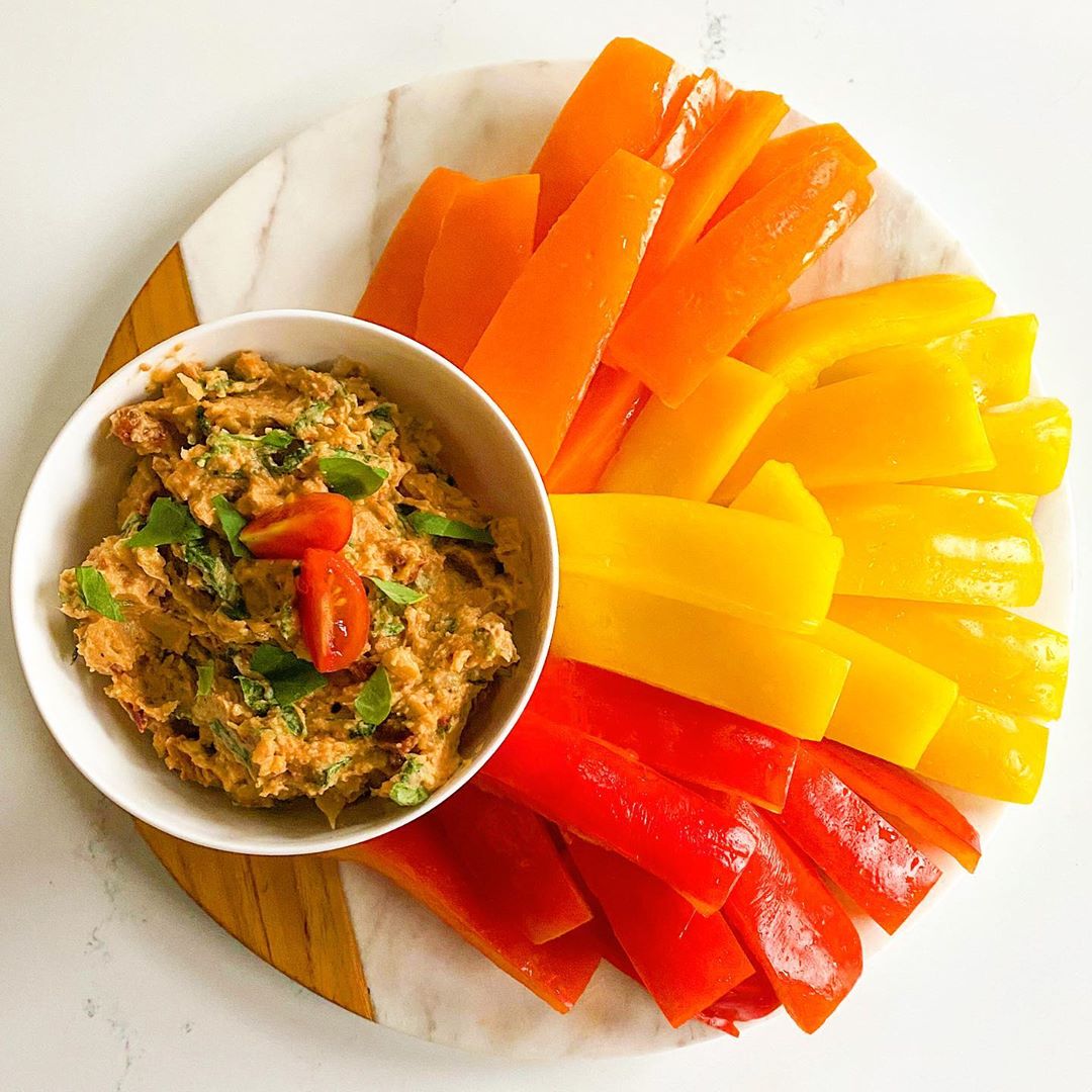 Sun-Dried Tomato Basil Dip