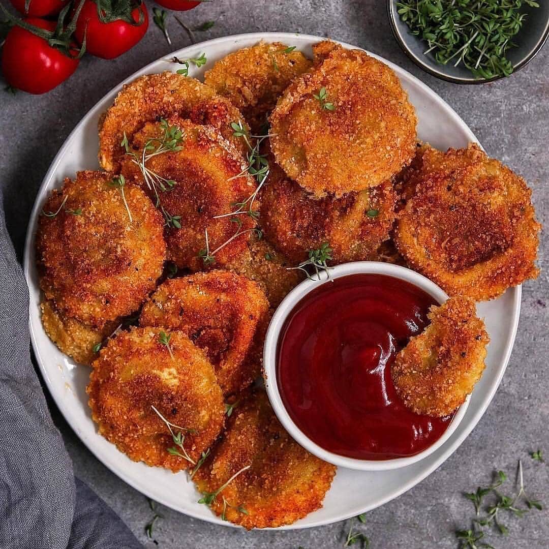 Crispy Fried Ravioli with Tomato