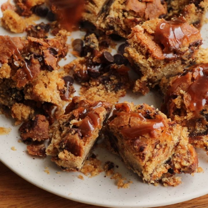 Salted Caramel Cookie Bars